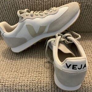 Veja women’s Rio Blanco light aircell low top sneakers - Pier natural